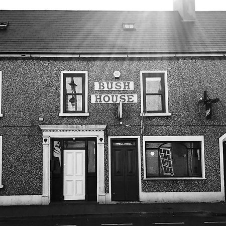 Bush House Accommodation - The Courthouse Apartment Bushmills Exterior foto